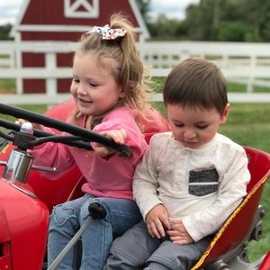 Meet your Posher, Dayami